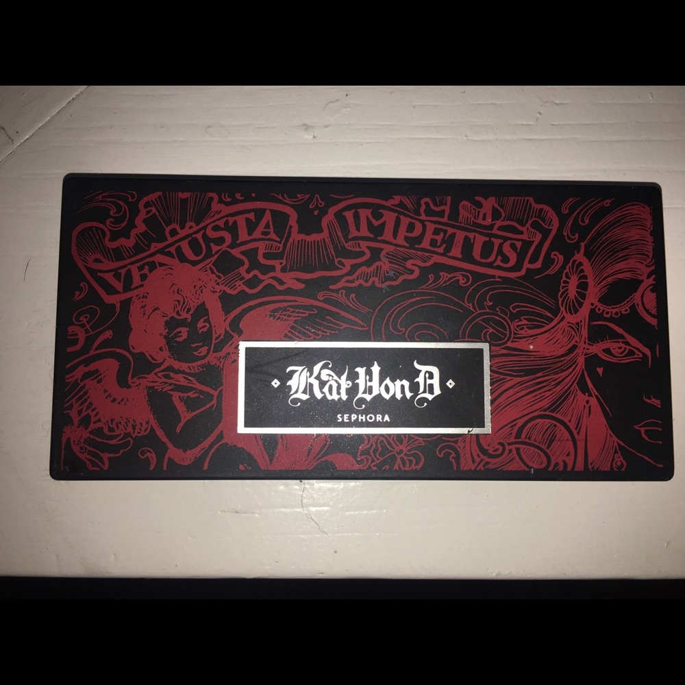 True Romance Palette - Love and Fury - barely used
